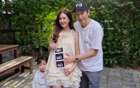 Fai Nichanun母亲节宣布怀二胎 感慨来之不易