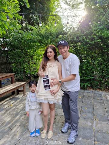 Fai Nichanun母亲节宣布怀二胎 感慨来之不易