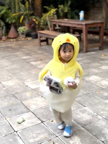 Fai Nichanun母亲节宣布怀二胎 感慨来之不易