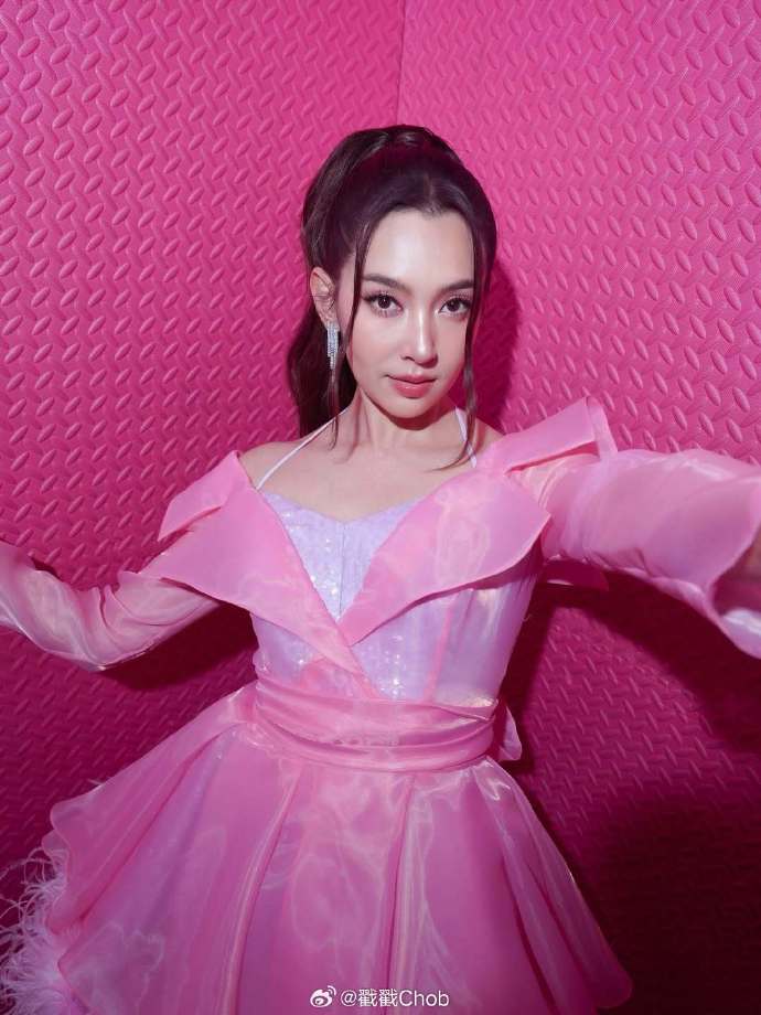 Bella Ranee愿意尝试百合剧 或许能演“酷女孩”