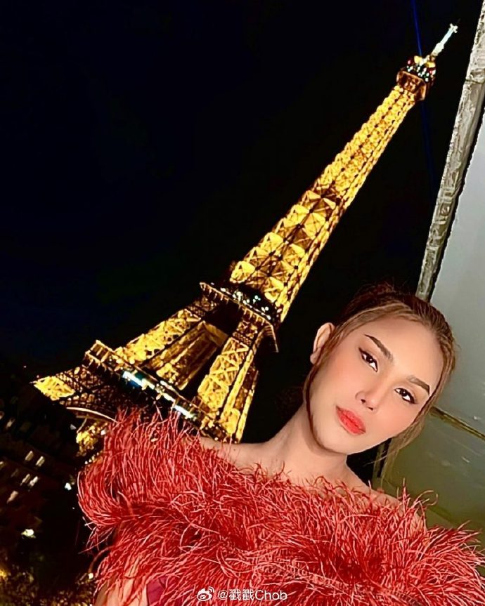 Anna因亲属纠纷情绪崩溃 在狱中轻生获救