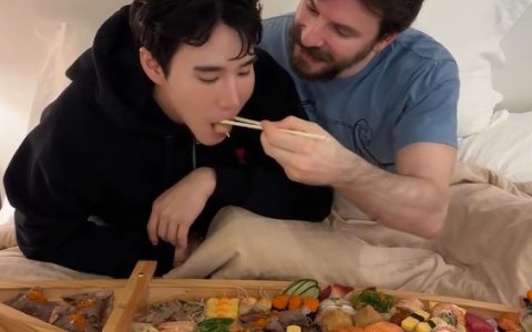 Koen晒病愈礼物 想要i17结果男友送来这个