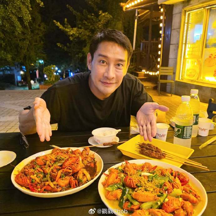 贵阳粉丝热情相迎！Pong感动发文：希望很快再见