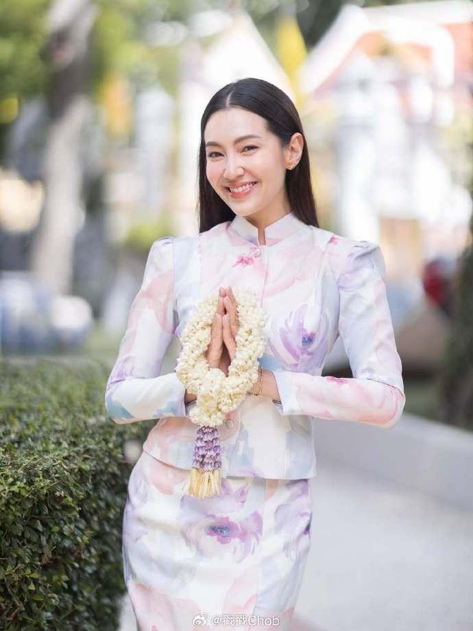 Bella Ranee突宣布闭关修行 将暂别社交媒体