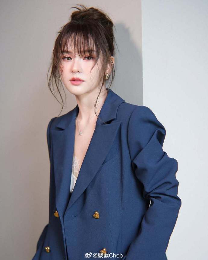 Aom Sushar澄清“侵吞公司”传闻 一切将交由法院处理