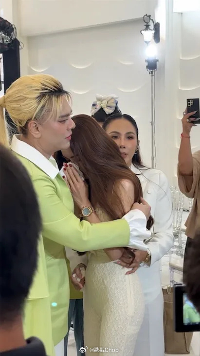 情绪崩溃泪洒媒体场合 Pei Panward怒退新剧拍摄