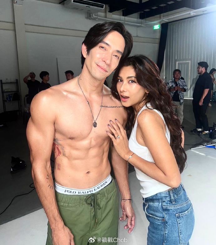 15年爱情长跑结晶 Noon Ramida宣布怀孕