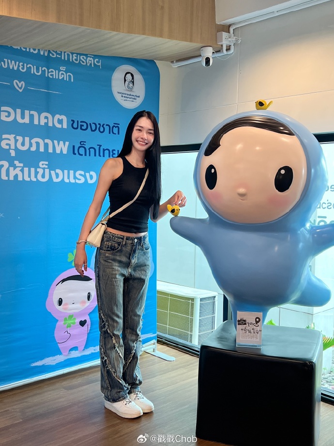 Mint Ranchrawee迎27岁生日 以行善积德开启新一年