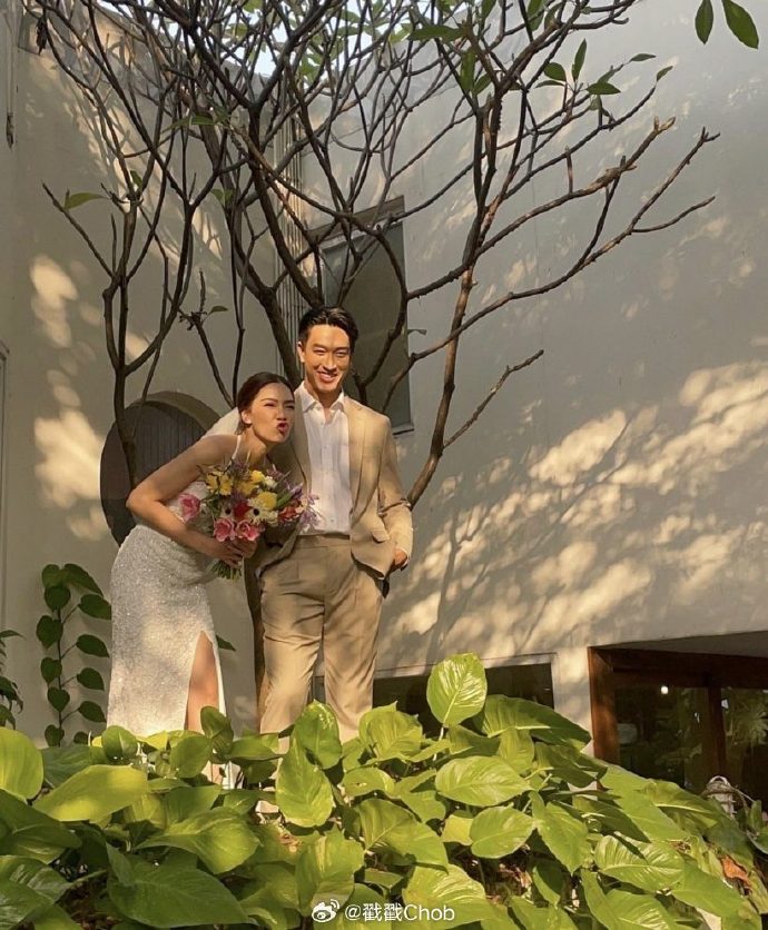 “黄金胚胎”成功着床 Golf-Koon首度公开怀孕喜讯