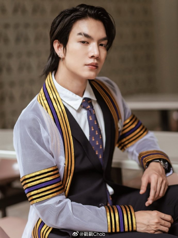 Boat Yongyut获朱拉硕士学位 真情致谢家人与粉丝