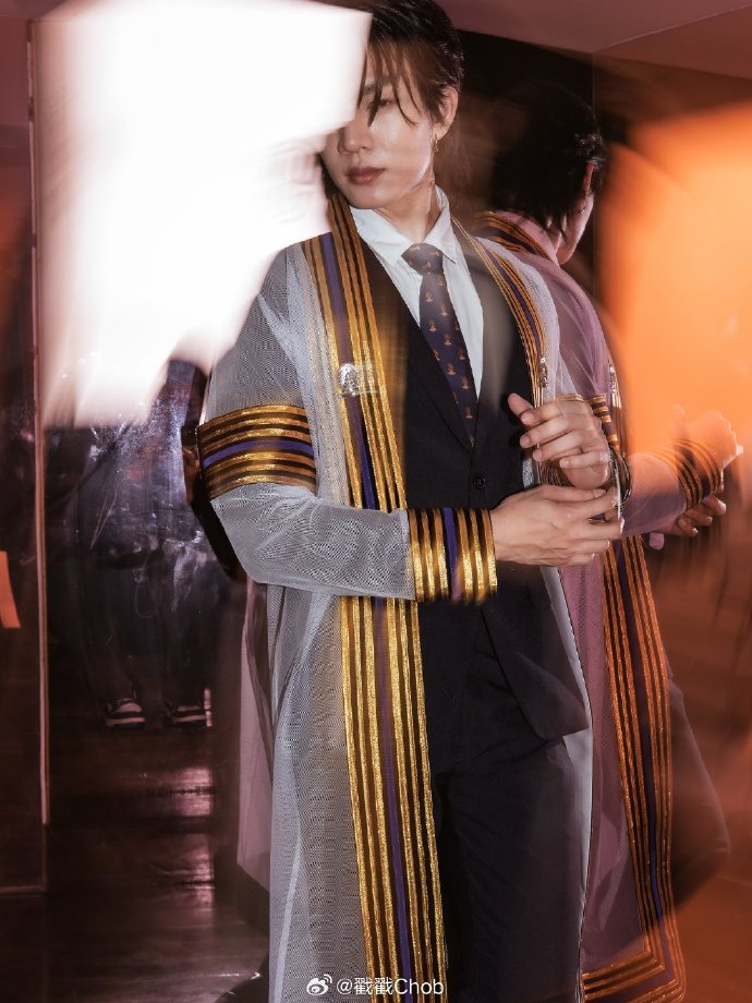 Boat Yongyut获朱拉硕士学位 真情致谢家人与粉丝