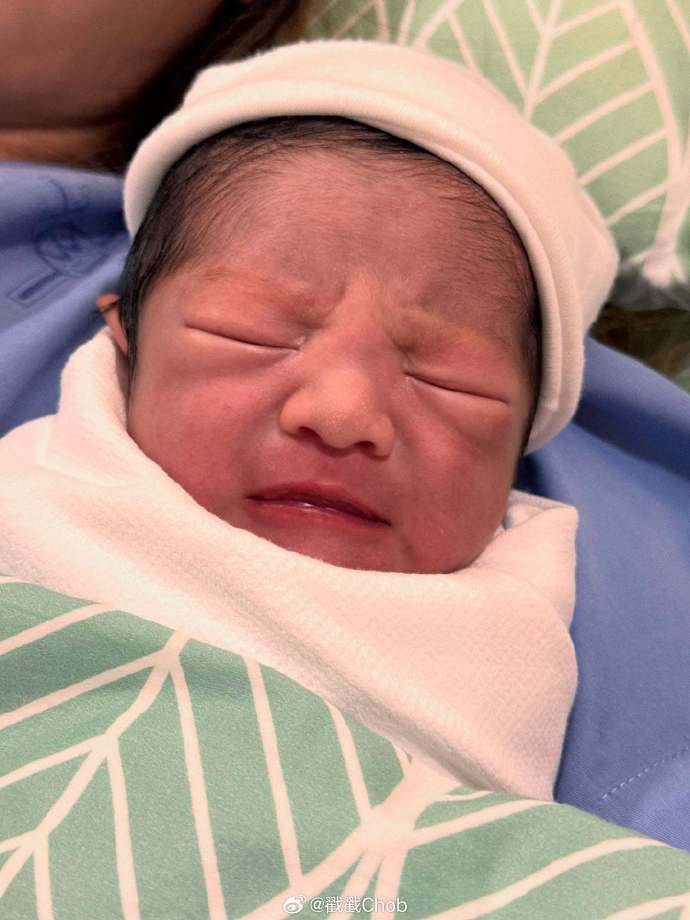 White Nawat不再“为爱所困” 升格当爸爸！