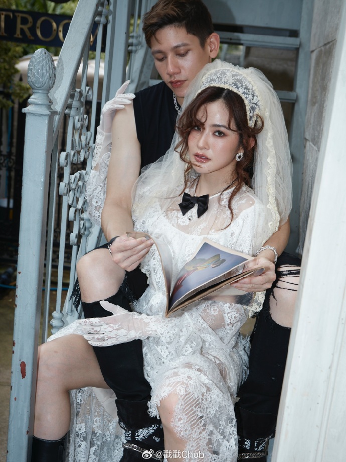 Mild Lapassalan年底大婚 复古婚纱照曝光