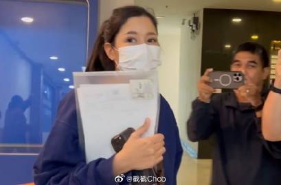 Marie Broenner今按判决到司法部报到 拒回应媒体提问