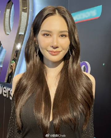 Yada Narilya勇敢出柜 承认有圈内女星追求