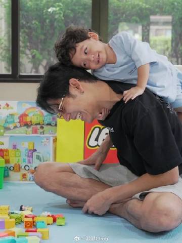 Porshe Saran首次敞开心声:当单亲爸爸,比想象更难也更幸福