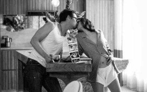 一次试管就成功 Ananda Everingham曝太太怀孕细节