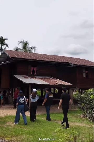 百年洪水重创泰国北部 Anne Thongprasom亲自带队送温暖