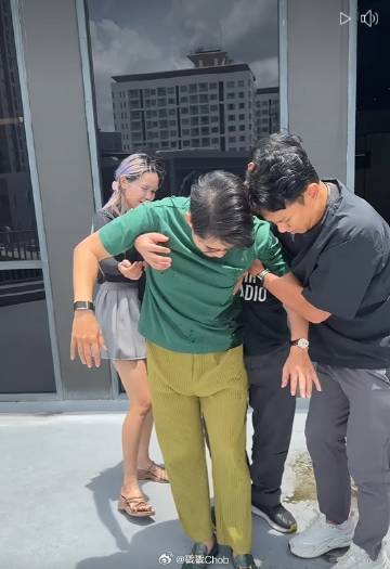 Woody滑倒画面曝光！瞬间吓坏工作人员