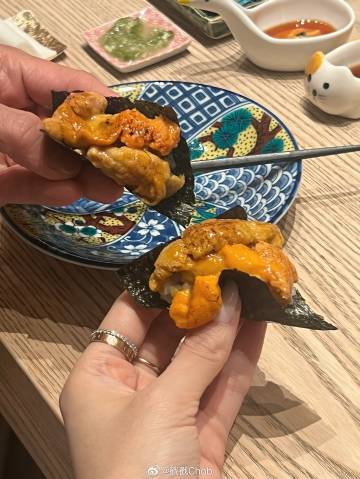 Boy Pakorn与Faye Pornpawee撒糖不断 甜蜜庆生超浪漫