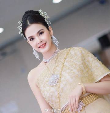 Fon Tanasoontorn家门口滑倒 肋骨骨裂两根