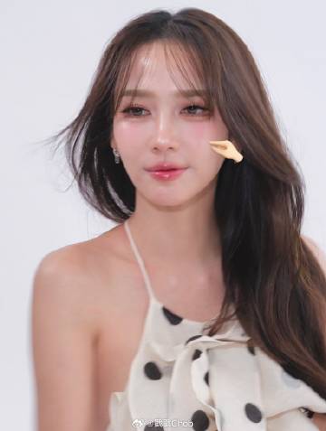 开市集被网友酸 Aum Patchrapa一句话呛到爆