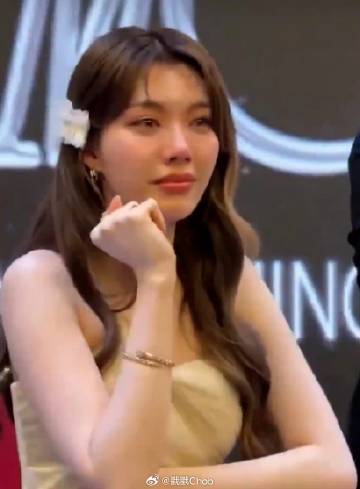 Orm Kornnaphat哭了！长沙主办被控跑路 粉丝怒喊“保护她”