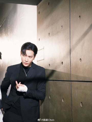 Kimmon Warodom父亲骤逝后深悟 回应事业低潮