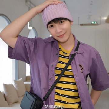 Kimmon Warodom父亲骤逝后深悟 回应事业低潮