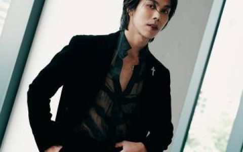 Tre Porapat全新长发造型 展现全新荧幕魅力