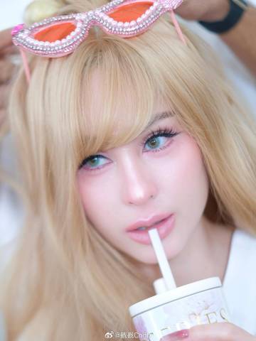 “泰国芭比”本色回归！Kwan Usamanee坐实称号