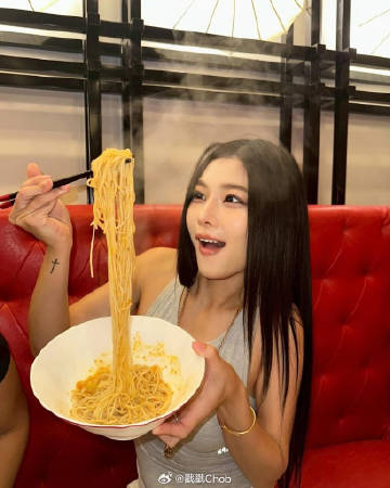 18岁 VS 37岁！Gubgib自曝“美丽成长史”