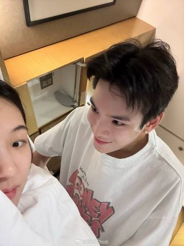 Jaylerr守护女友 Thanaerng Kanyawee调侃他“比病更让人头疼”