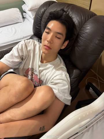 Jaylerr守护女友 Thanaerng Kanyawee调侃他“比病更让人头疼”