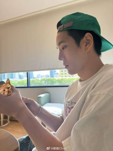 Jaylerr守护女友 Thanaerng Kanyawee调侃他“比病更让人头疼”