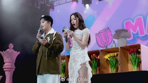 粉丝全球集结 Freen Sarocha 27岁生日盛典