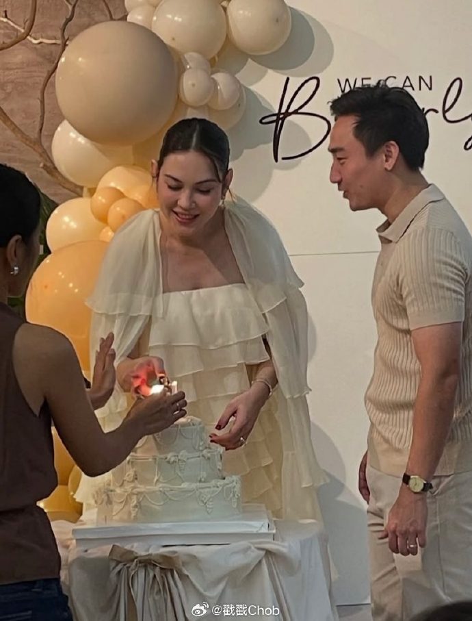 Matt Peeranee公布宝宝性别 新手爸妈笑开怀