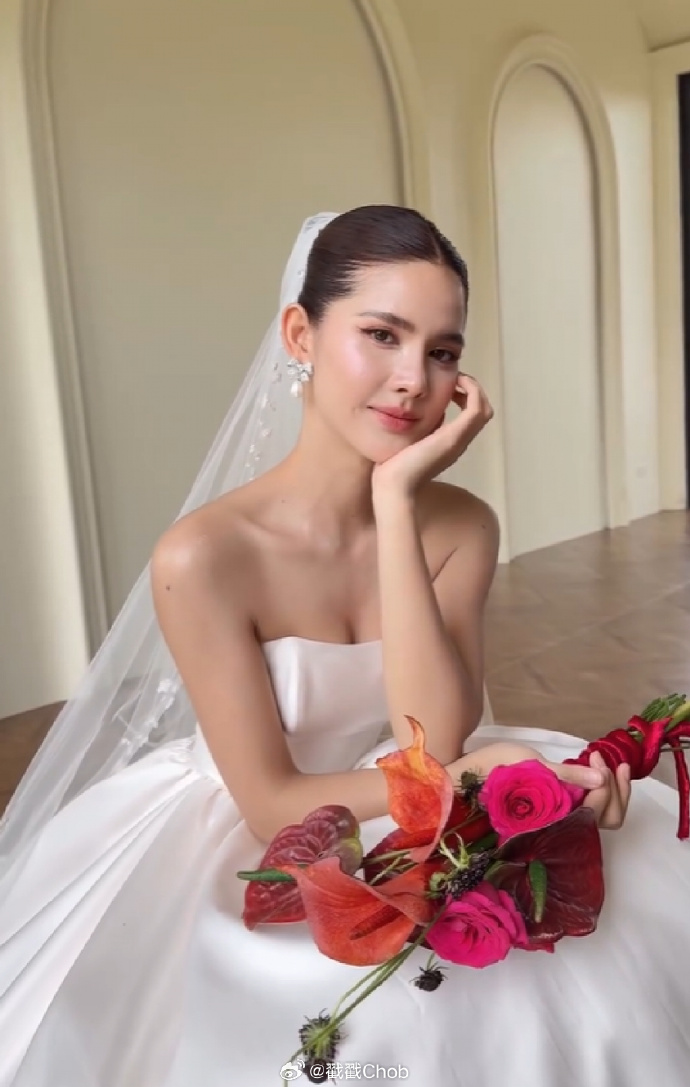 粉丝松一口气！Garn Nuttacha确认“还没嫁”