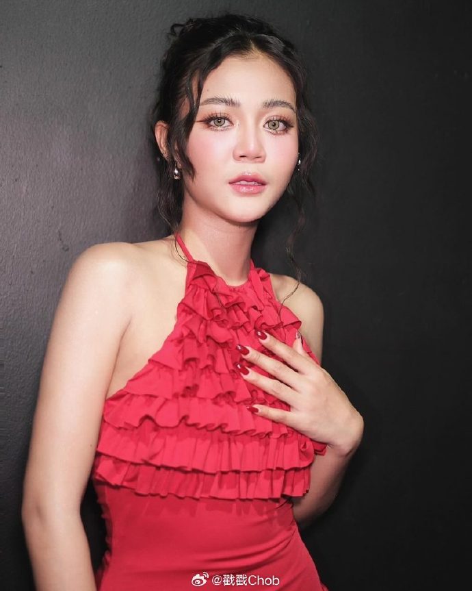 Lamyai Haithongkham公开转账凭证 力挺前线官兵与受灾者