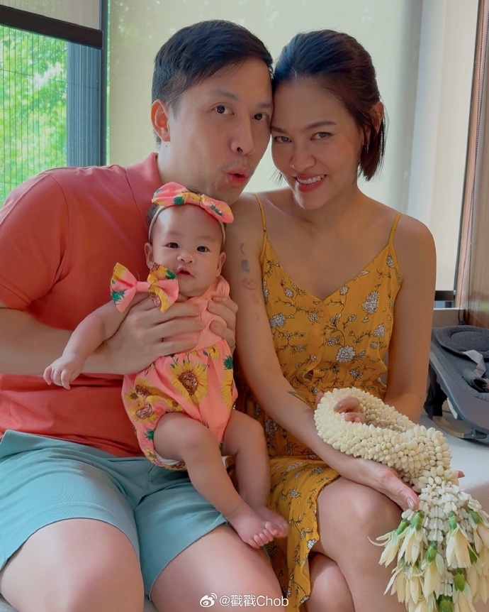 Klear女主唱自曝惨痛情史 网友误会是现任丈夫