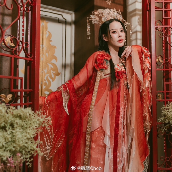 从反派女王到古典美人 反派女王展现无限可能