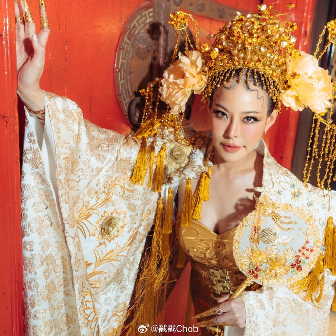 从反派女王到古典美人 反派女王展现无限可能