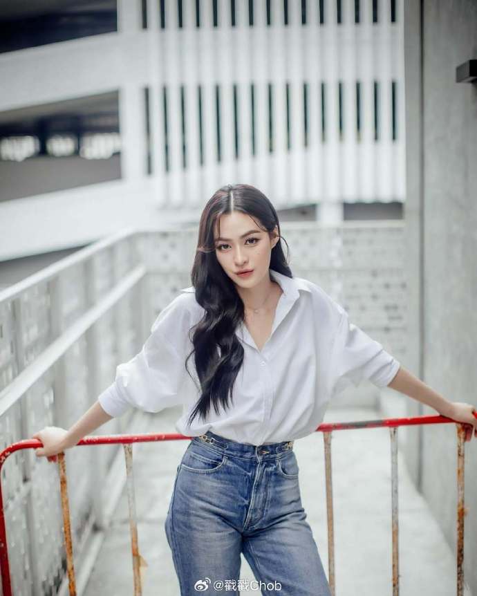 Lingling Kwong遭私生饭尾随 电视台发声明严正警告