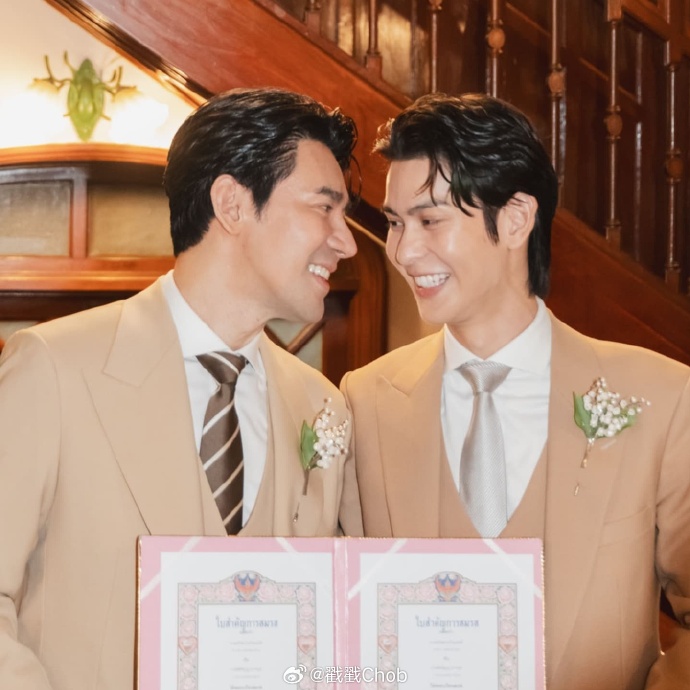 Porsch&Arm率先登记结婚 泰国婚姻平等迈出重要一步