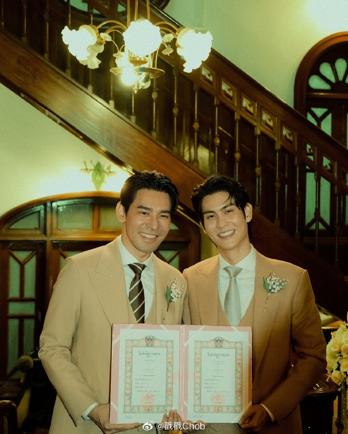 Porsch&Arm率先登记结婚 泰国婚姻平等迈出重要一步