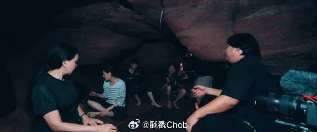 Janie Tienphosuwa走上修行之路 或剃发将前往斯里兰卡