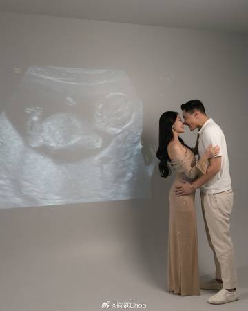 Prawfar Karanchida分享喜讯 秀超声波图宣布怀孕