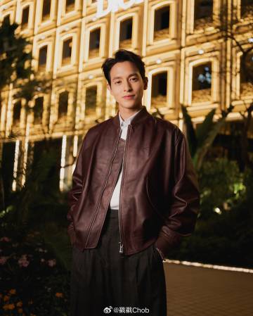 权威民意调查中心公布 最受欢迎艺人排名