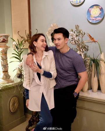 婚变导火索扑朔迷离 名嘴爆Aum Atichart或多次出轨被抓包