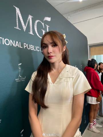 Charlotte Austin泪洒现场揭被骗巨款始末 400万泰铢瞬间蒸发